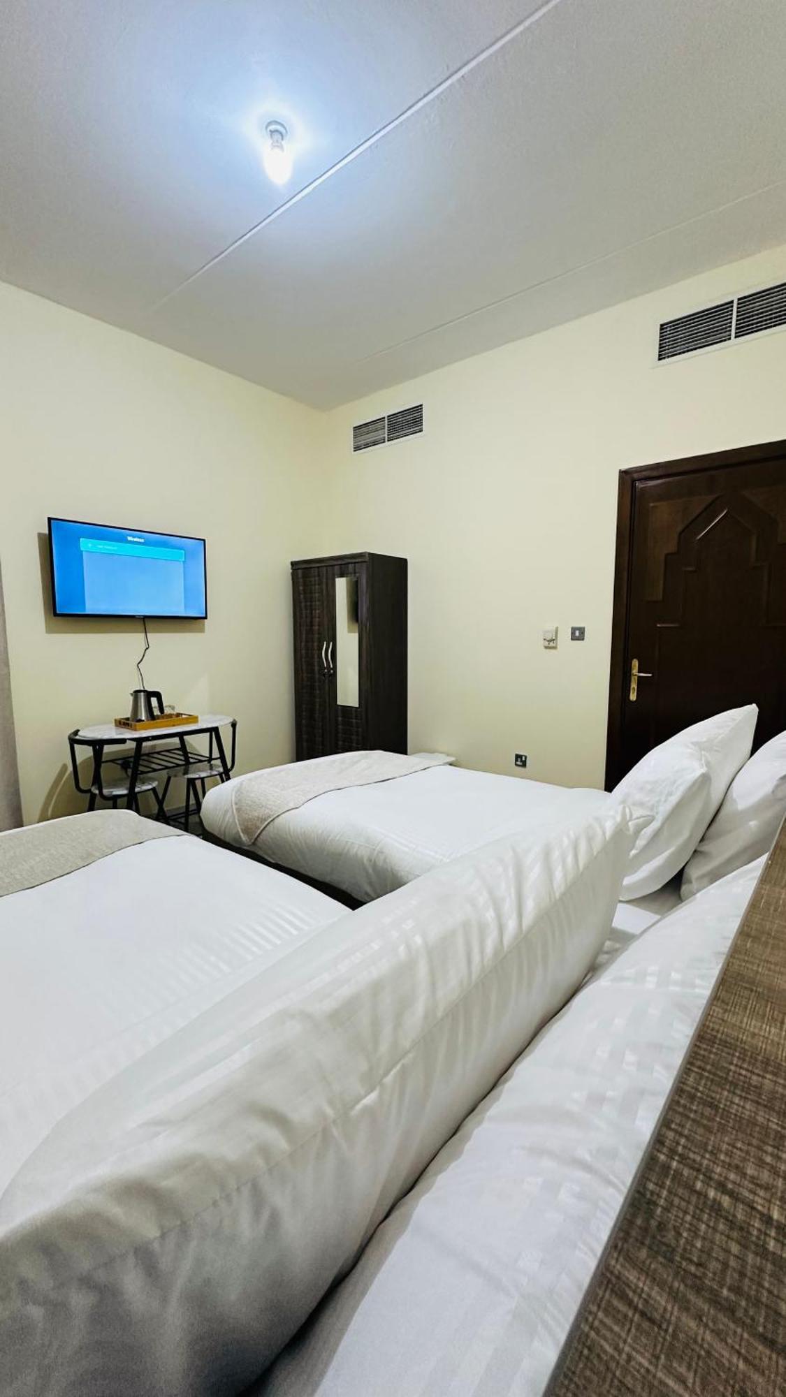 River & Sky Homes Homestay Abu Dhabi